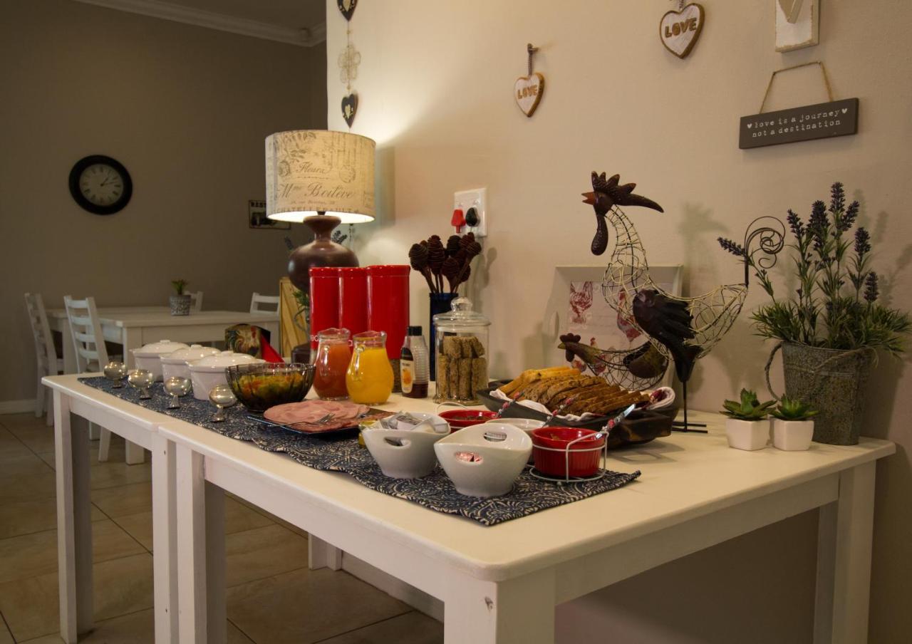 ウィントフーク House On Olof Palme Bed & Breakfast エクステリア 写真