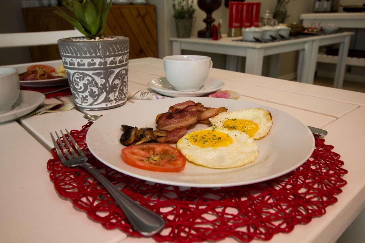 ウィントフーク House On Olof Palme Bed & Breakfast エクステリア 写真