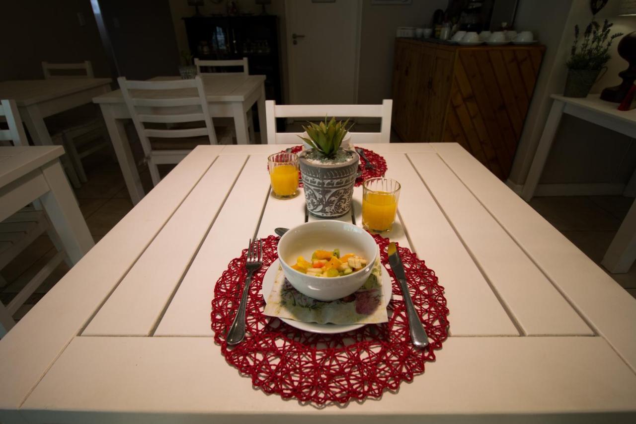 ウィントフーク House On Olof Palme Bed & Breakfast エクステリア 写真